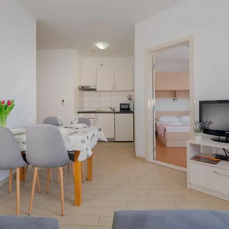 Lelas Apartment *