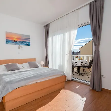 Apartment Lelas